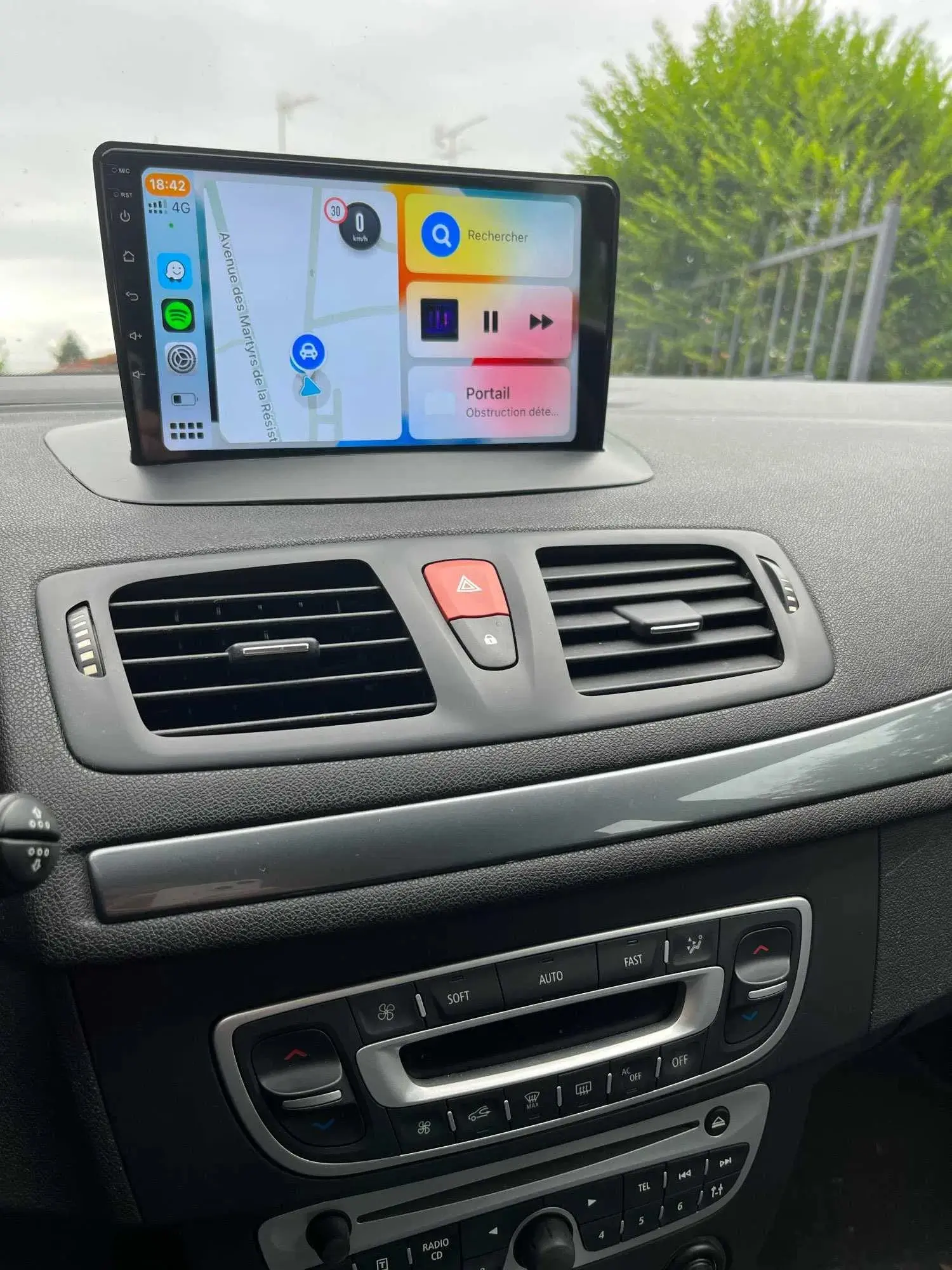 Navigatie Renault Megane 3 Fluence, 4+64GB, CarPlay & Android Auto, Ecran 9” HD - imagine 3