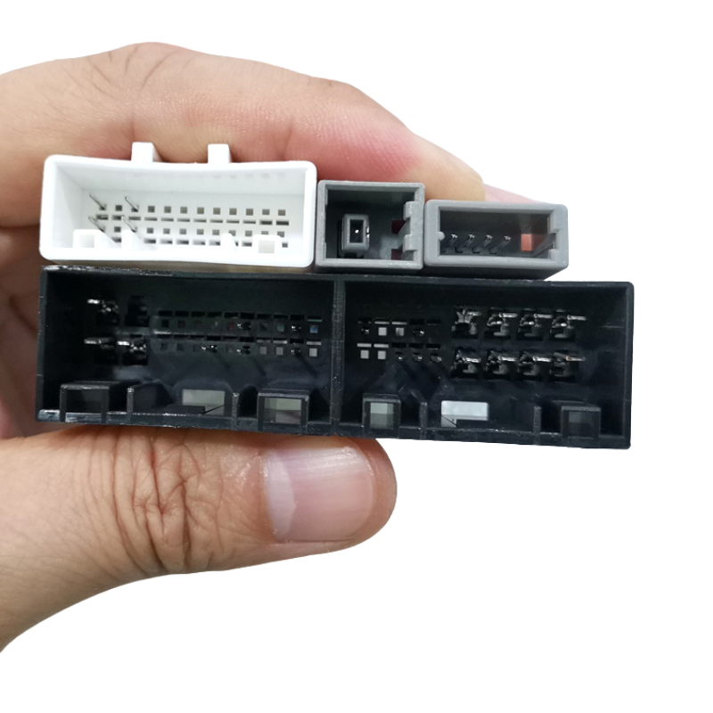 Cablu adaptor Hyundai Veloster, Sonata preluare camera marsarier si amplificator - imagine 5